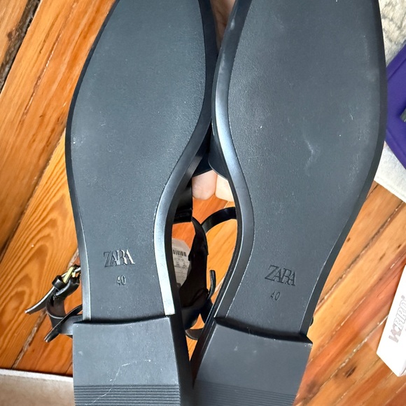 Zara Women's Black Leather Sandals - Picture 4 of 4
